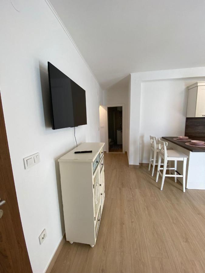 Apartmani Cvita Nevidane Exterior photo