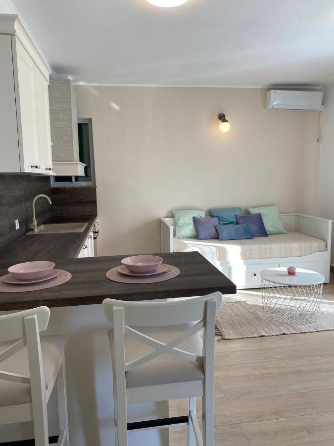 Apartmani Cvita Nevidane Exterior photo