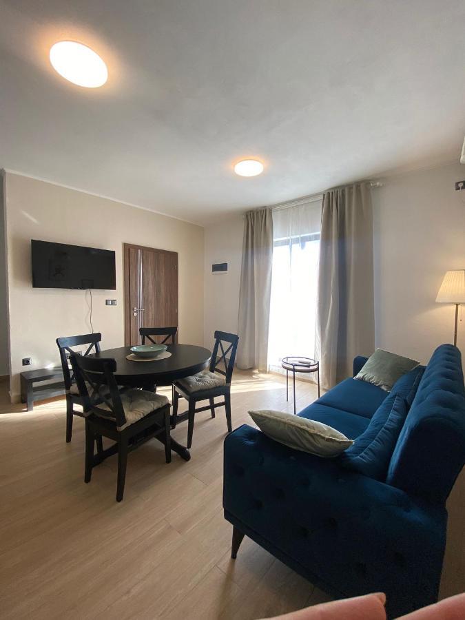 Apartmani Cvita Nevidane Exterior photo
