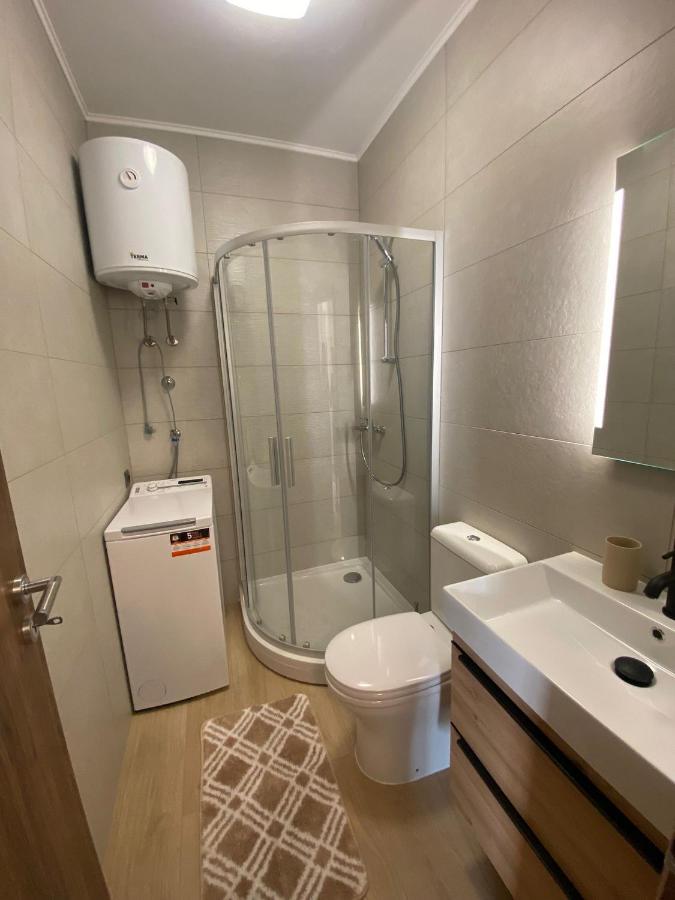 Apartmani Cvita Nevidane Exterior photo
